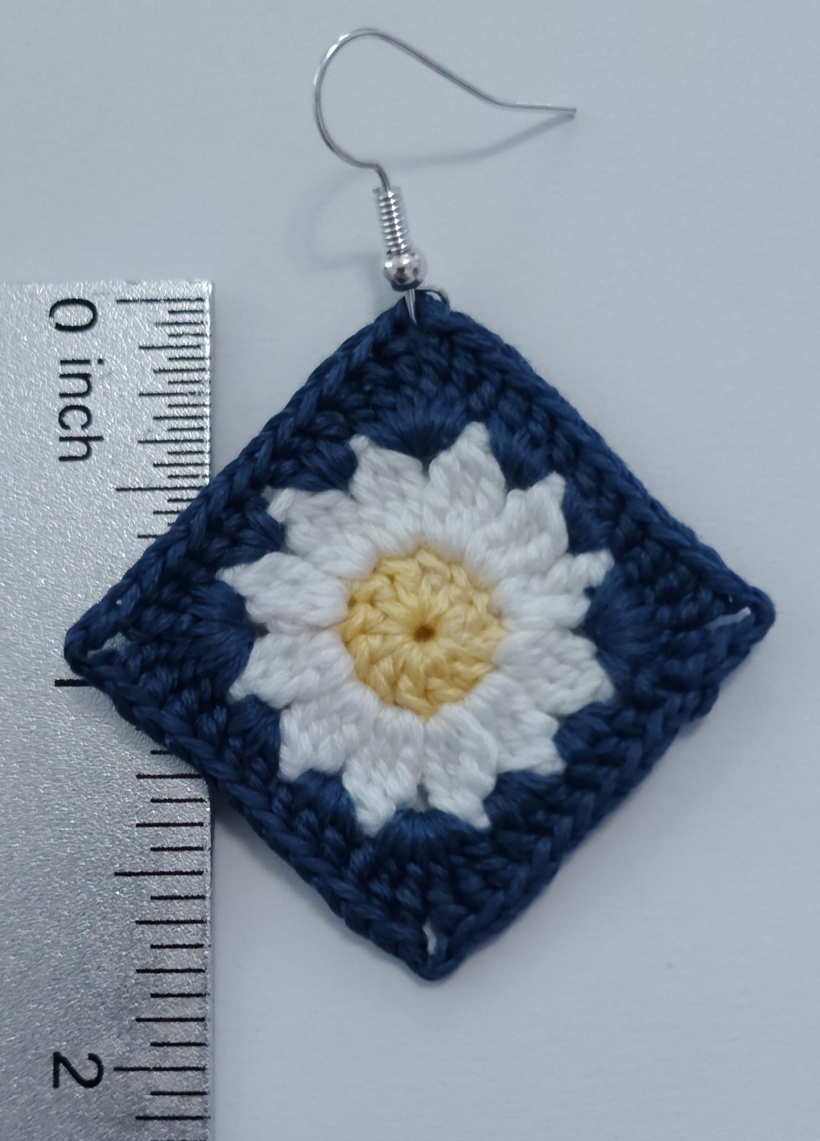 Crochet Daisy Earrings (Dark Blue)