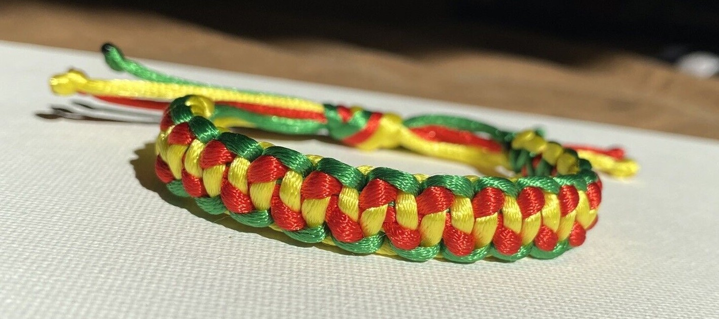 CAMEROON Bracelet GREEN RED YELLOW Satin Rattail Cord Shamballa Nylon Macrame
