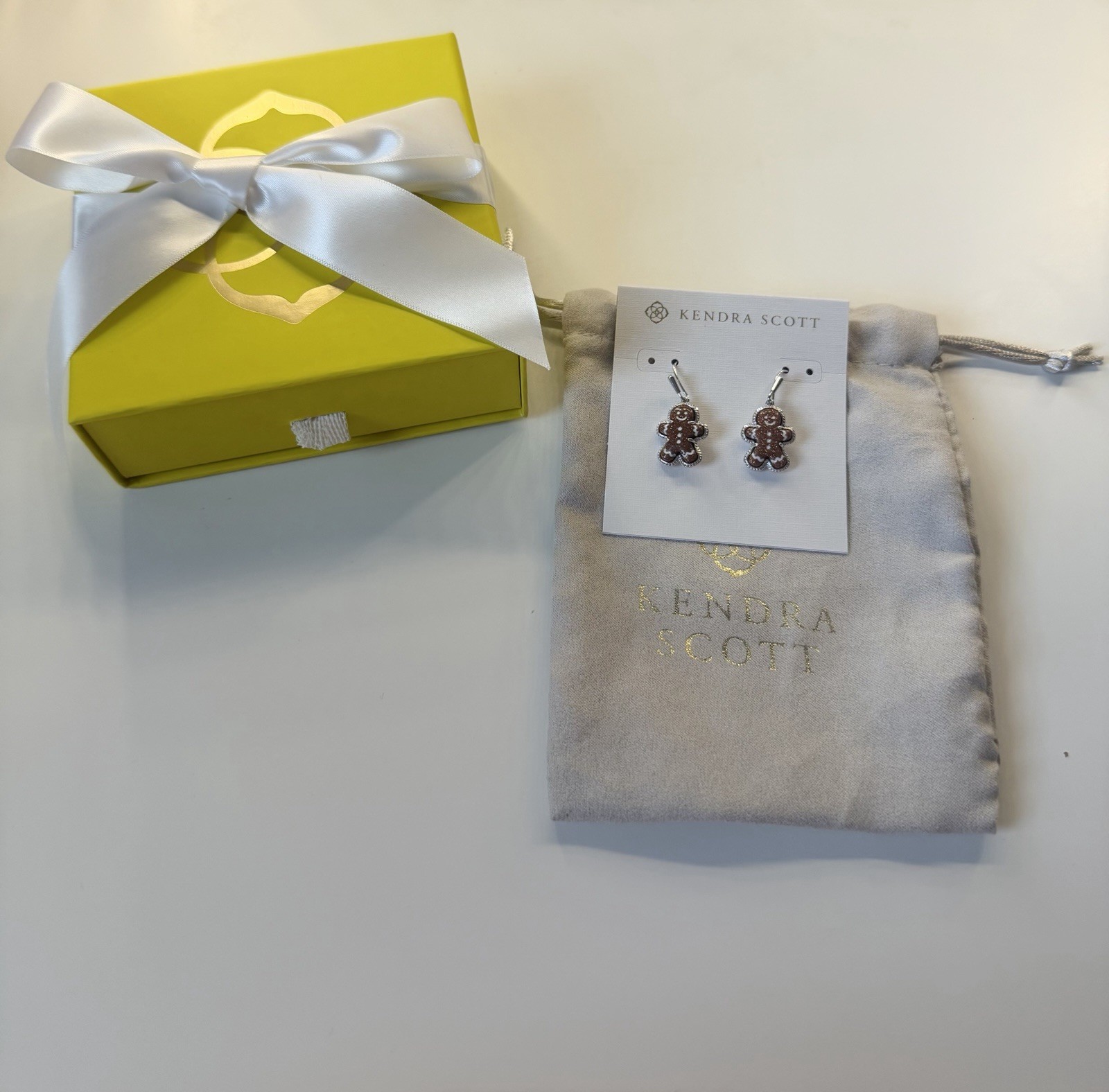 New Kendra Scott Gingerbread Silver Drop Earrings