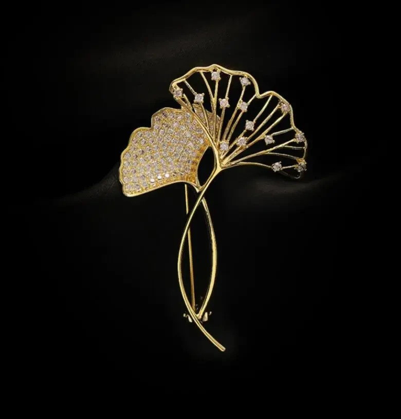 Retro Ginkgo Leaf Brooch Pin Rhinestone Floral Plant Corsage for Women Elegant
