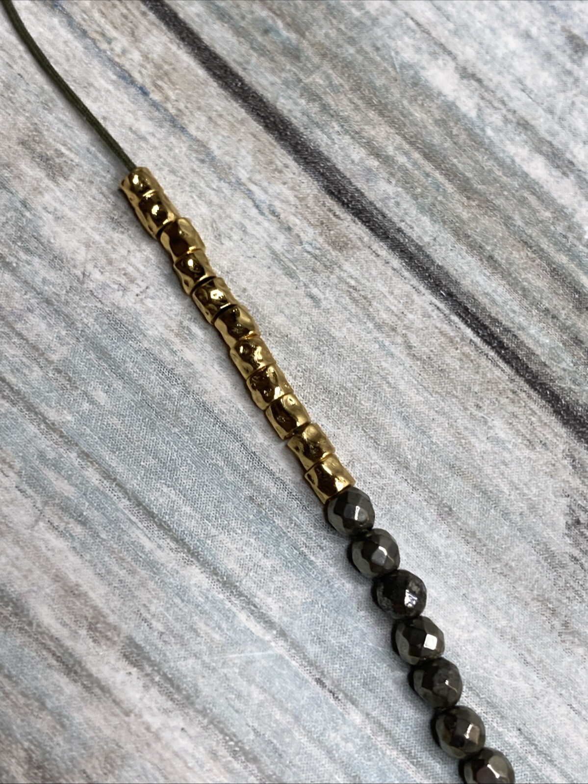 Dainty Crystals Beads Tassel Adjustable Necklace Cord Unbranded Gold Tone Gray