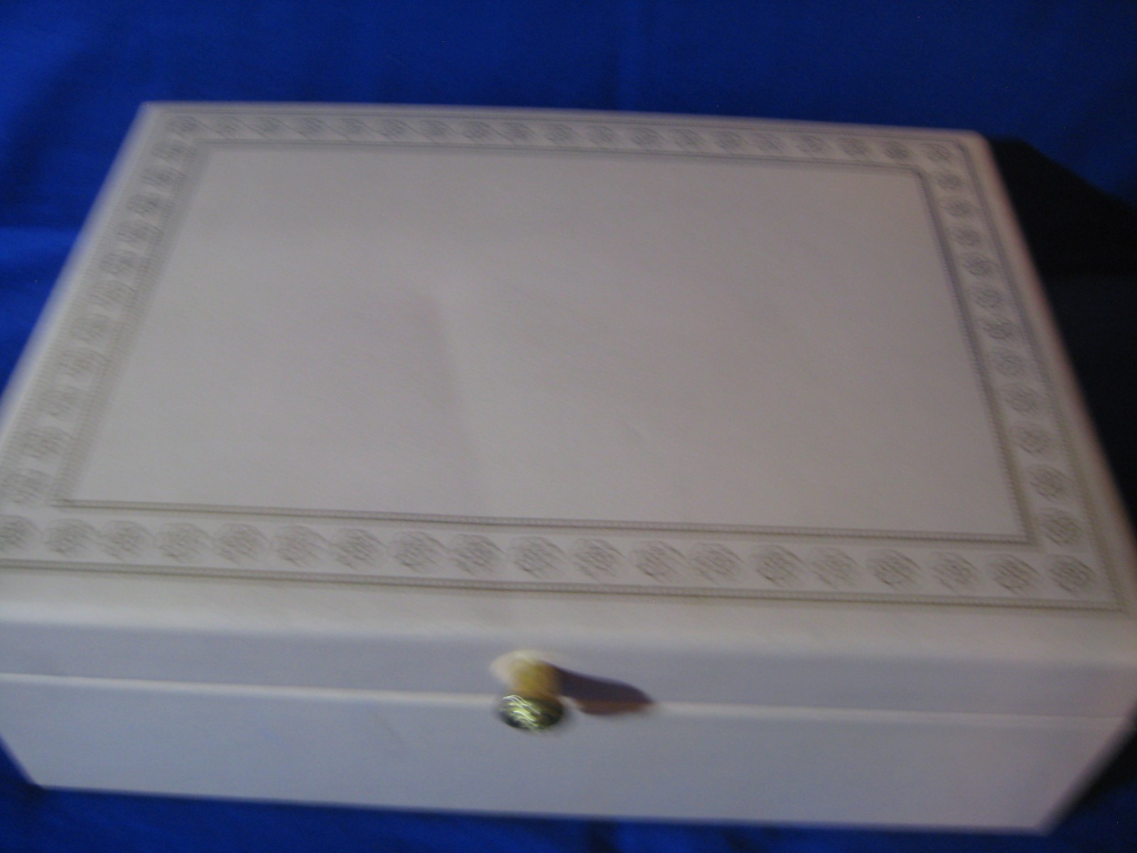 Vintage 1960’s Lady Buxton Jewelry Box Light Pink w/gold flowers