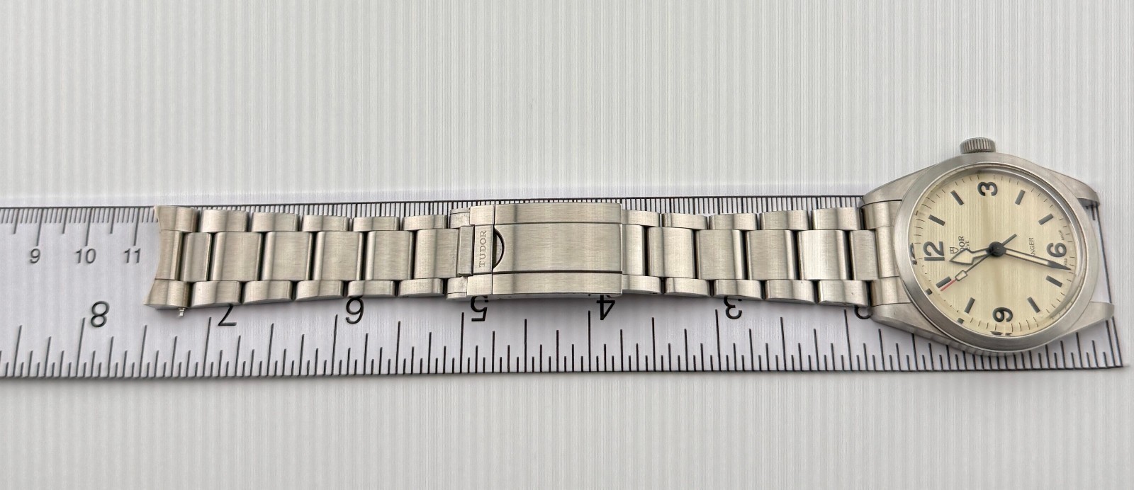Tudor Ranger (79950). White “Dune” Dial. 39mm. 2026. Full Set.