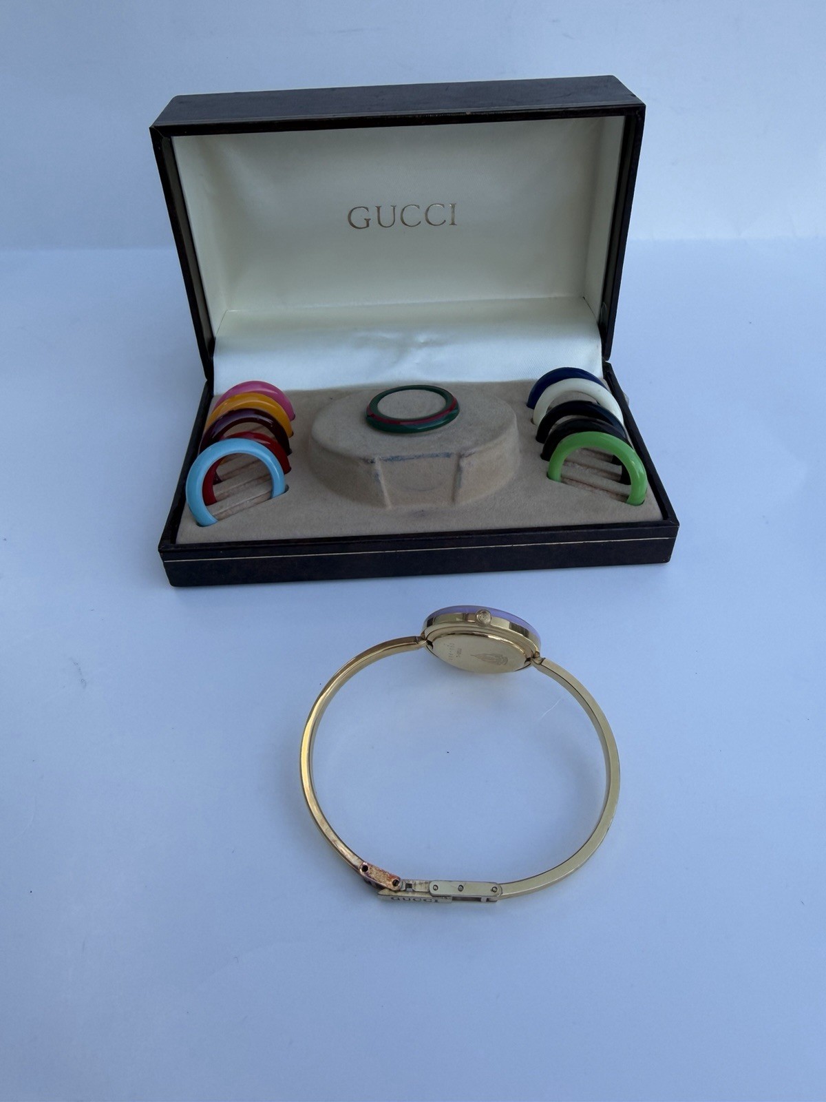 GUCCI 1100-L Change Bezel Gold Bangle Quartz Ladies Watch w/ Box
