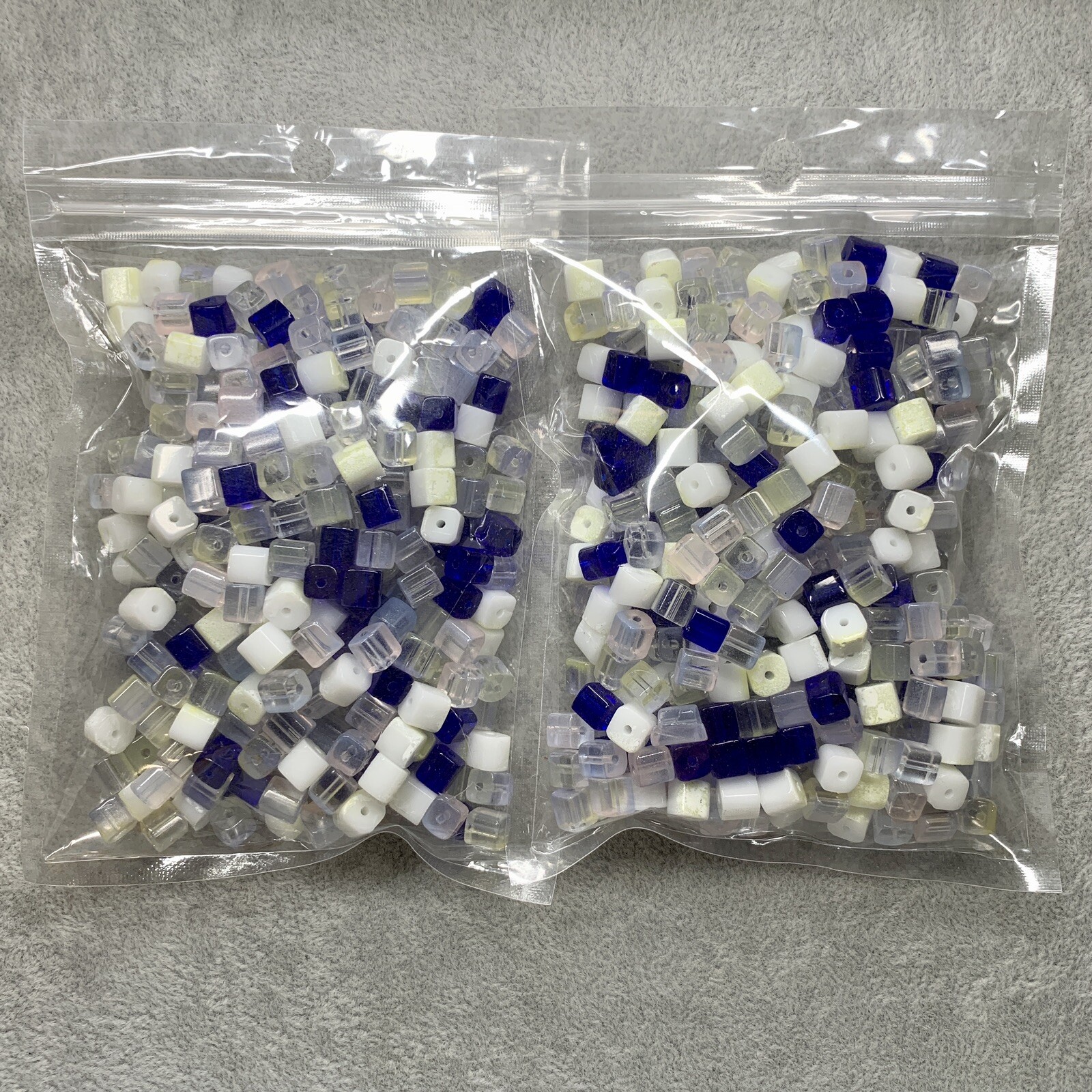 1LB/454G Assorted Blue/ Transparent/ White 6mm Square Cube Crystal Glass Beads
