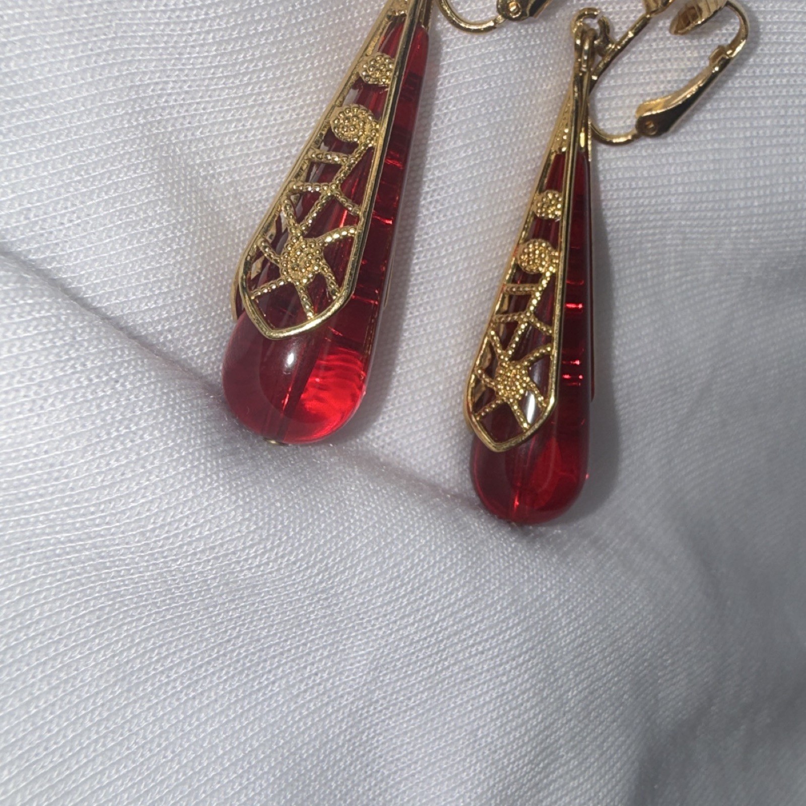 Avon Vintage Clip-On Red Lucite Drop Goldtone Filigree Dangly
