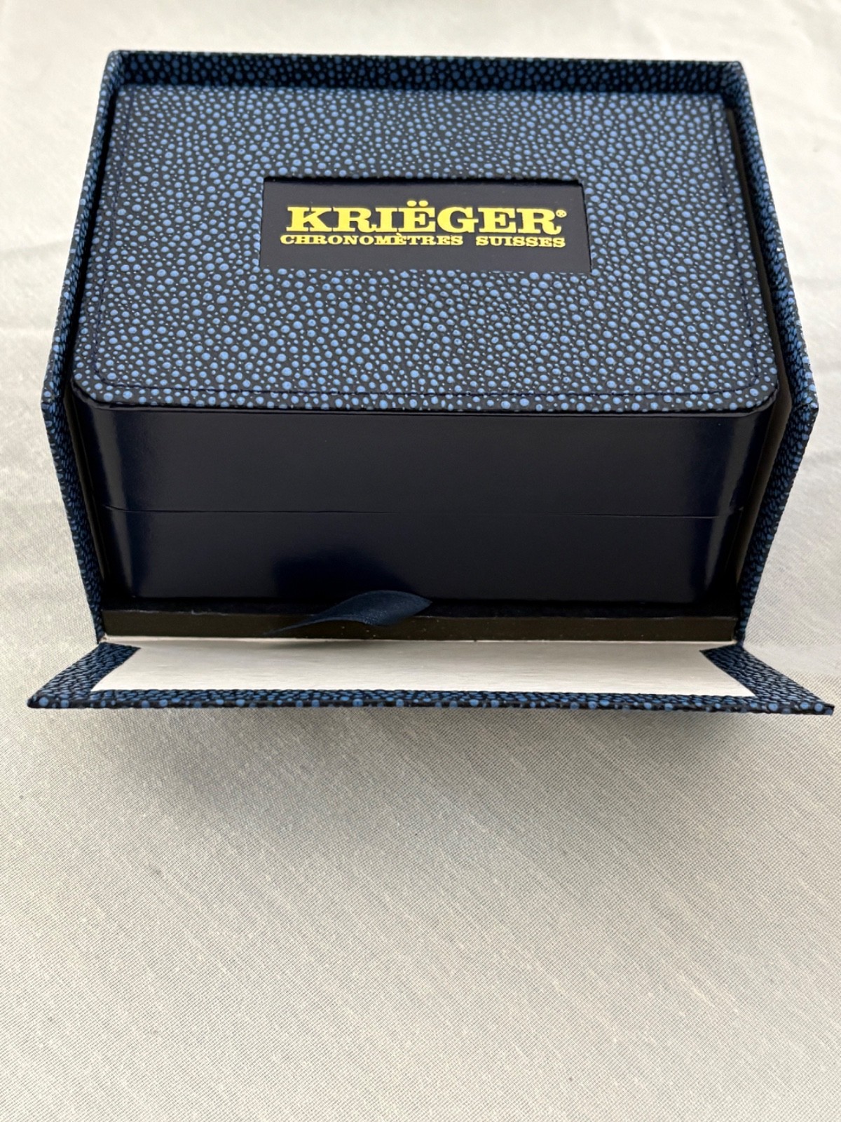 Krieger Chronometres Suisses Blue Stingray Skin Watch Box w/ Booklet / Papers