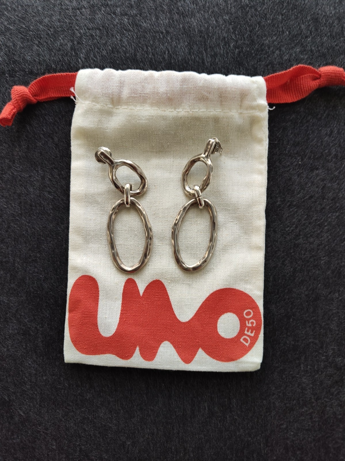 Uno de 50 Double Oval Link Dangle Earrings Silver Plated – Discontinued