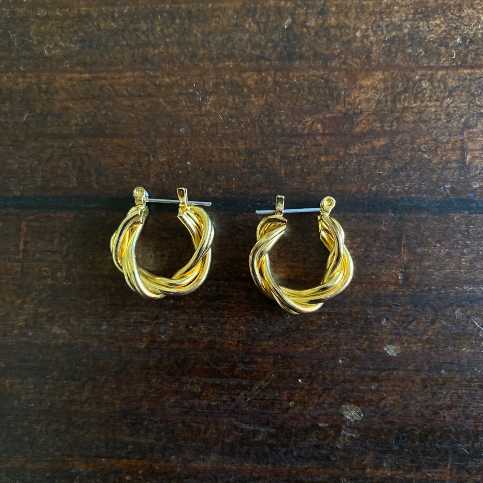 Gold Tone Twisted Rope Hoop Earrings Braided Latch Back Textured Jewelry