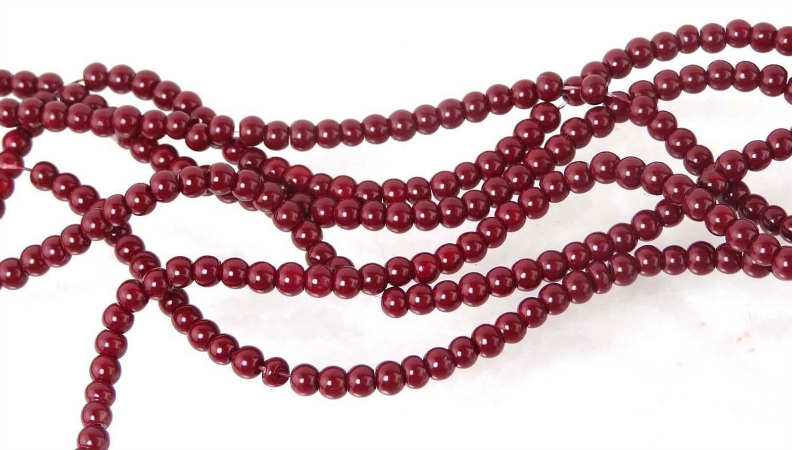 100 Glass Round Beads – Opaque Maroon / Amaranth 4mm