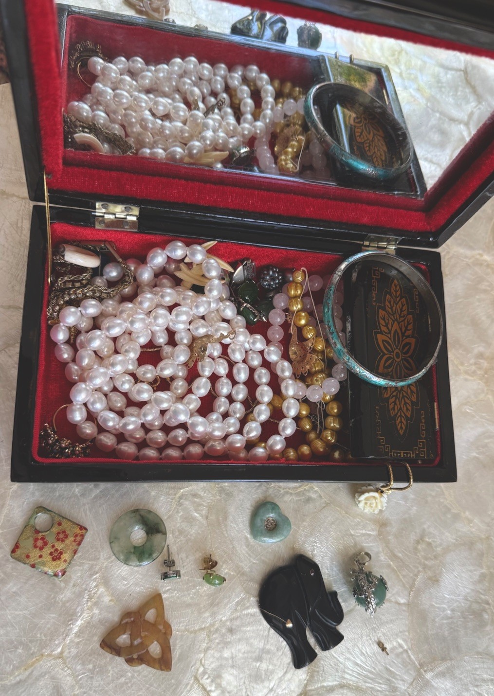 Estate Asian Lacquer Jewelry Box Filled Jewelry 14k Gold Jade Pearl Treasure Lot