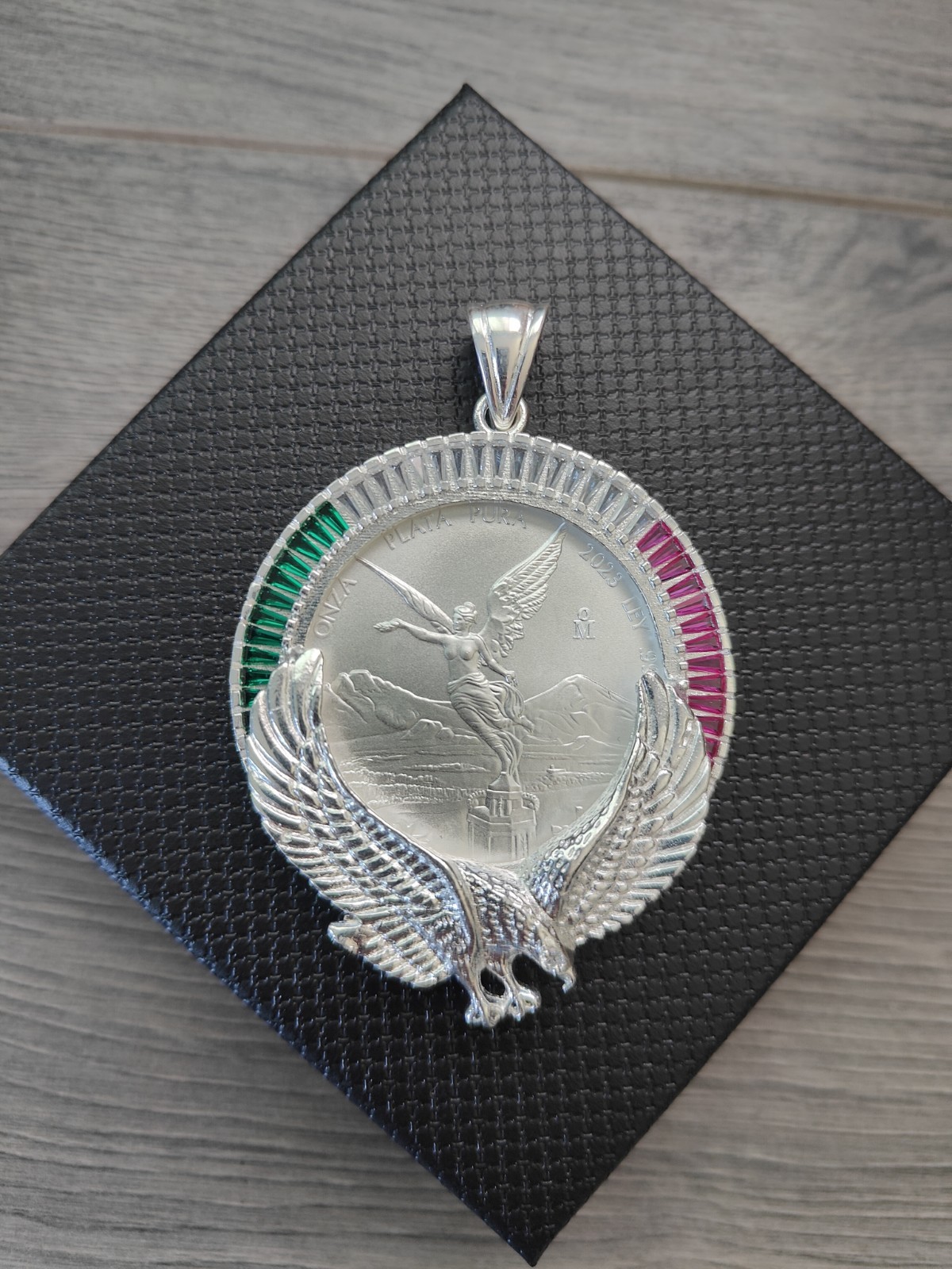 Bisel de Plata 9.25 de Aguila Mexicana Bisel Real Silver 925.