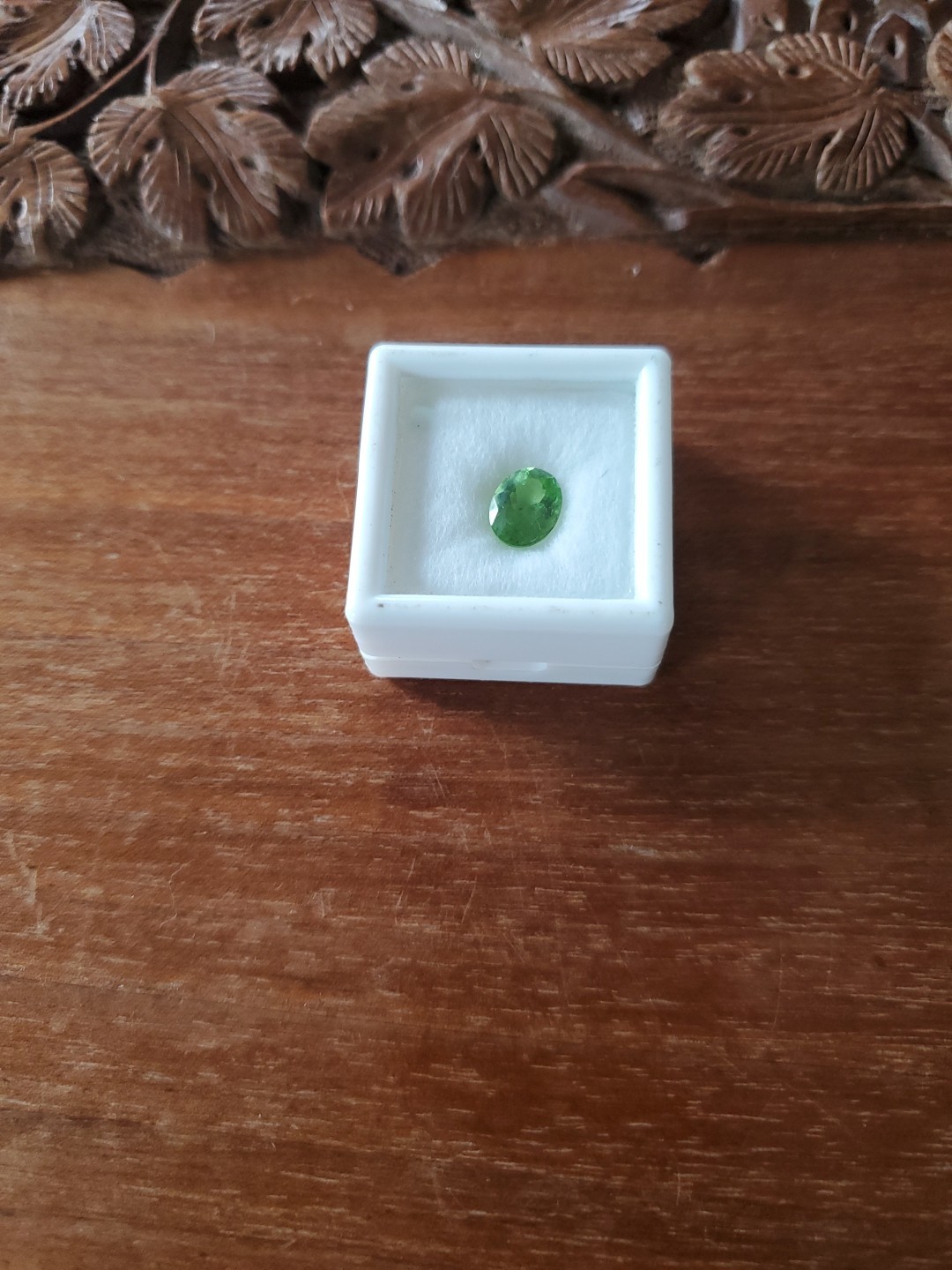 PERIDOT 8.4mm 1.65 cts Loose Green Gemstone Art Jewelry Artisan Piece Vintage