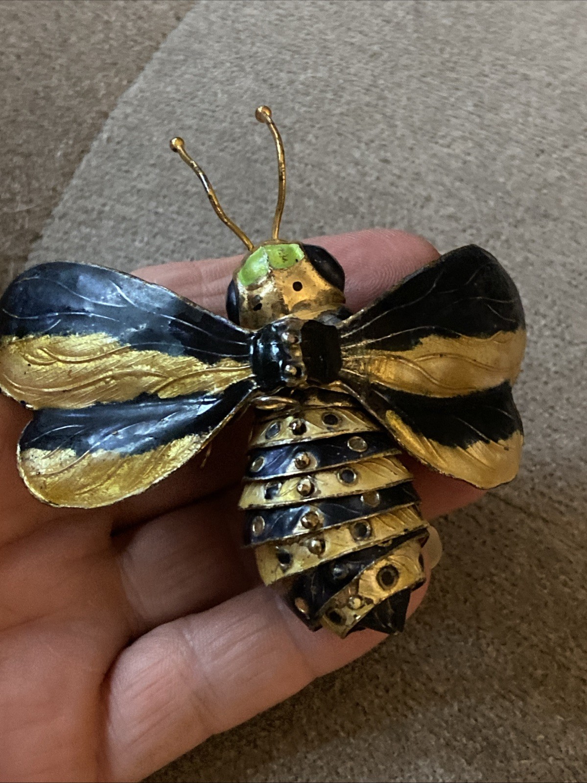 ARTICULATED ENAMEL BUMBLE BEE FIGURE SCULPTURE Ornament