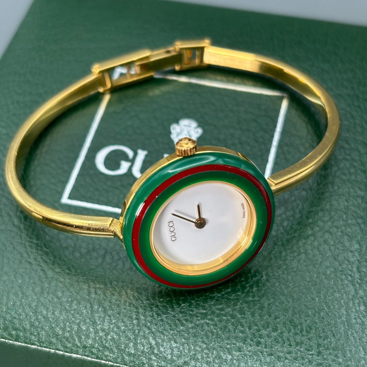 Gucci Change Bezel 11/12 Colors White / Silver Dial Watch Box New battery