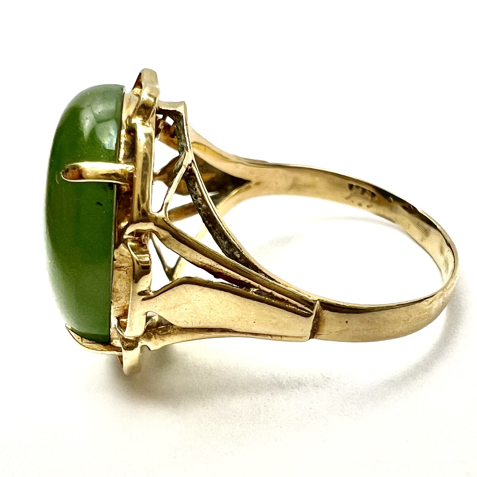 Vintage 14k Solid Yellow Gold Nephrite Jade Ring Sz 7.25 4.82g