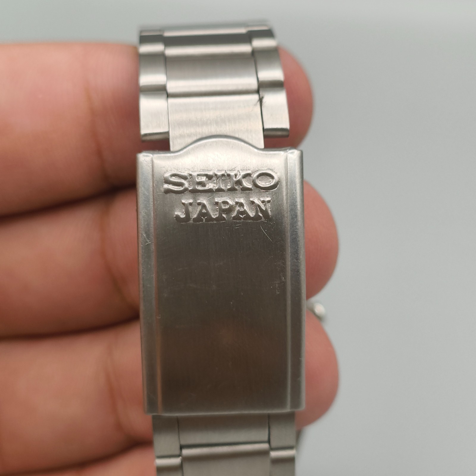 Vintage Seiko 5 Actus 7009 Automatic 21 Jewels Men’s Watch Blue Sunburst Dial