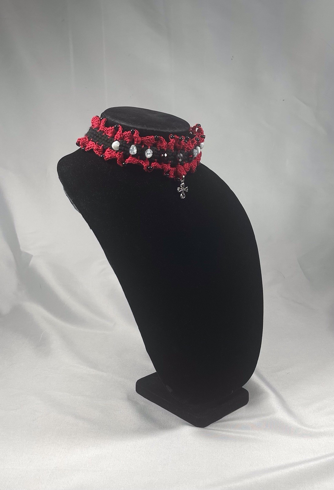 Vintage Handmade Goth Crochet Red & Black Choker Necklace by Odythia