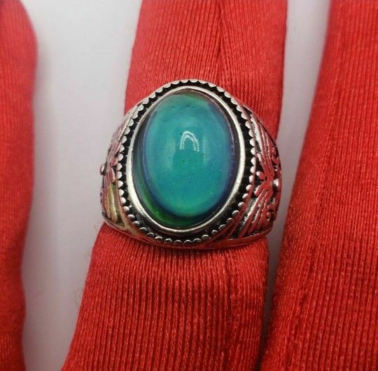 Men and Women Silver Mood Ring Color Change Size 7, 7.5, 8, 8.5, 9, 9.5, 10, 11
