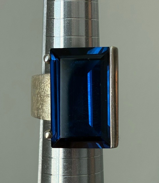 Cobalt Blue lab-created Spinel Ring 925 Silver Emerald Cut ~33.5 ctw Sz ~7.75