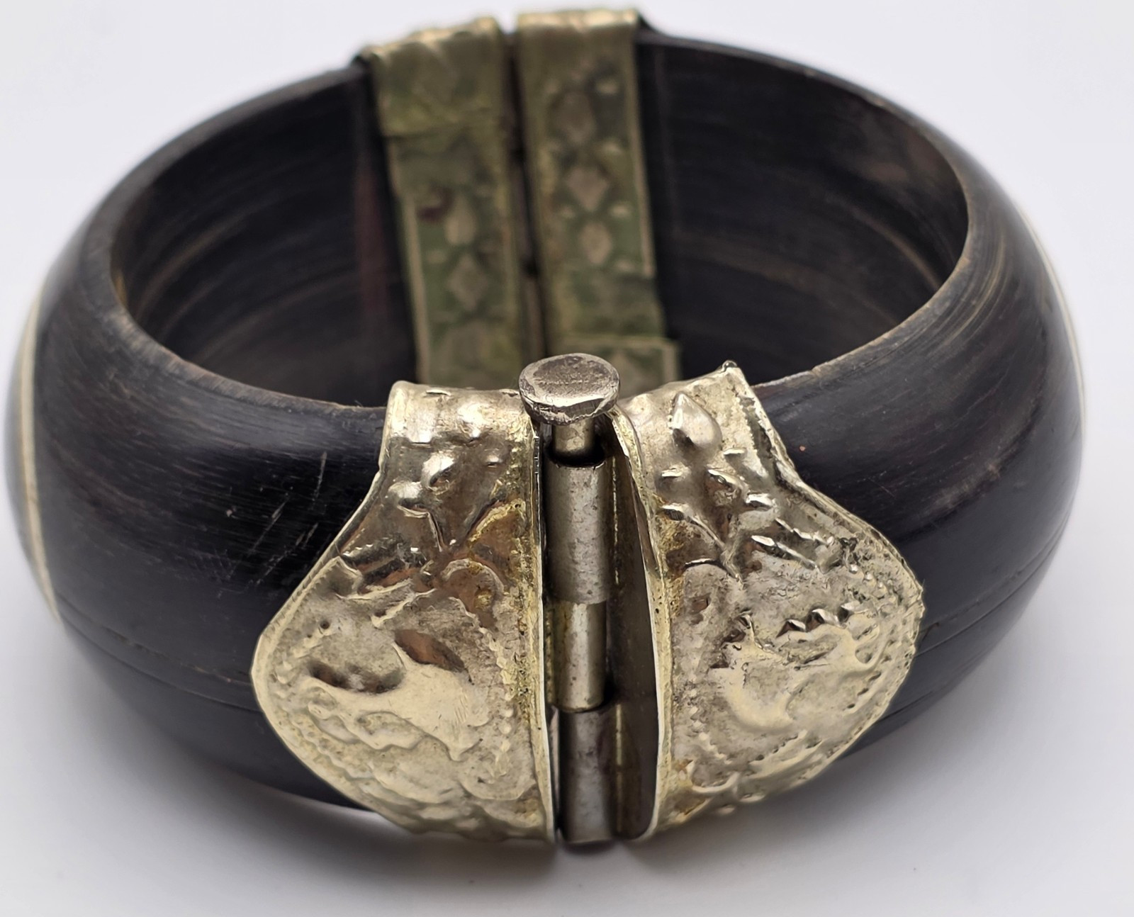 Black Horn Bone Inlay Brass Hinged Pin Clasp Wide Bangle Bracelet India Vintage