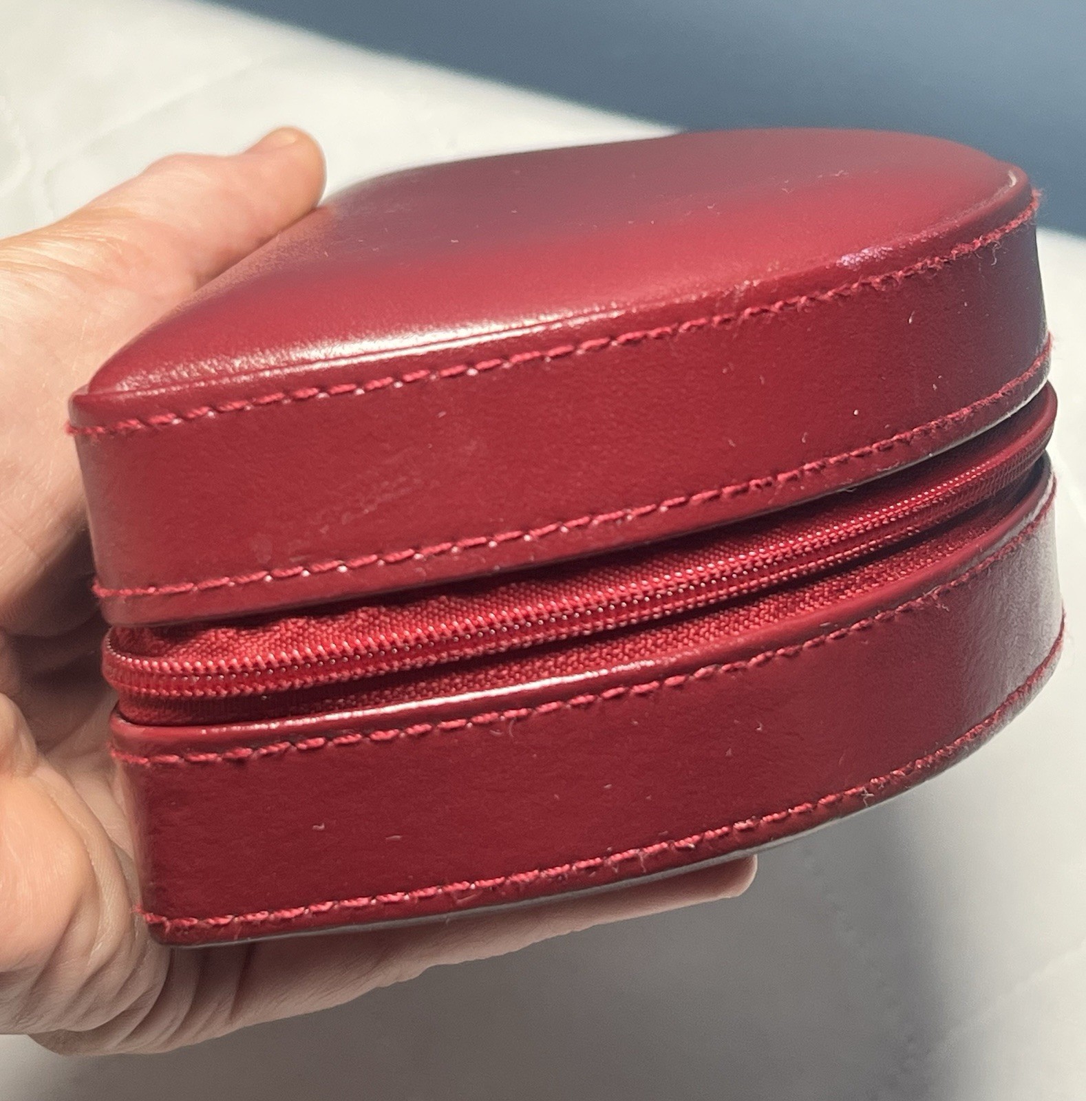 Wolf Designs Jewelry Travel Case Leather Zip Vintage Two Sides Red Hard Case