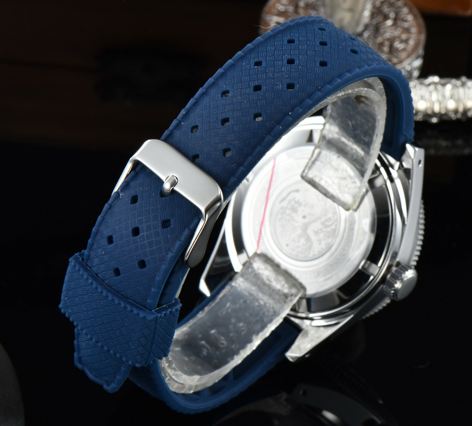41mm NH35A PT5000 AR Domed Sapphire Crystal 300m Diving Men’s Watch Rubber Strap