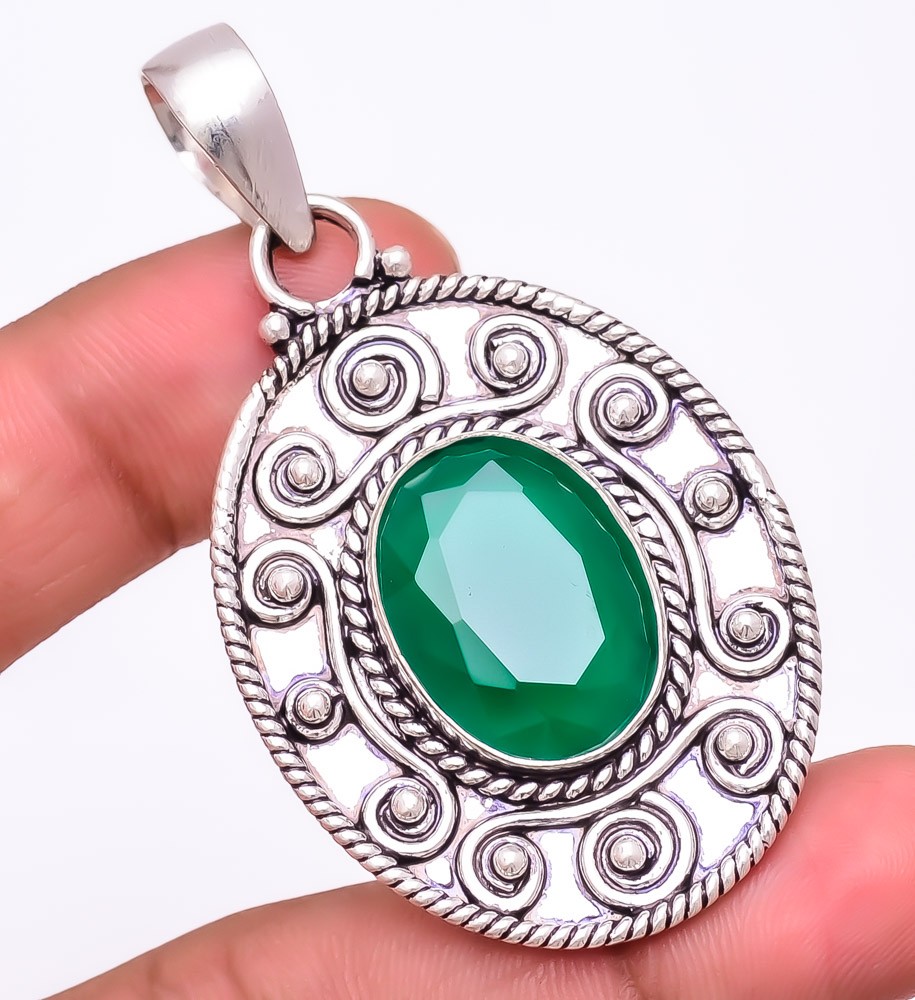 Zambian Mines Emerald (Lab-Created) Gemstone 925 Silver Plated Pendant 2.3″ S262