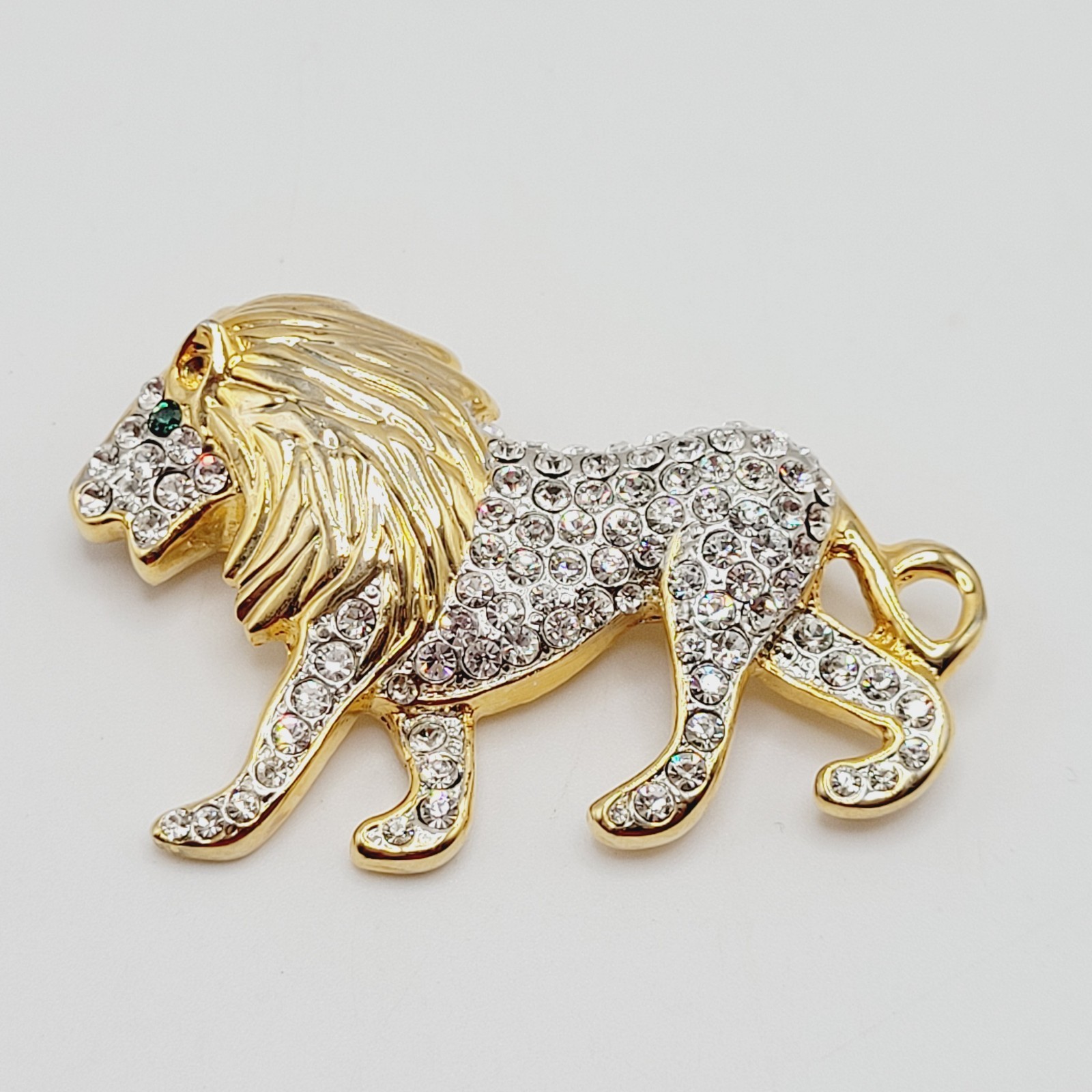 Lion Walking Curled Tail Green Eye Pave Sparkling Crystal Gold Tone Vtg Brooch