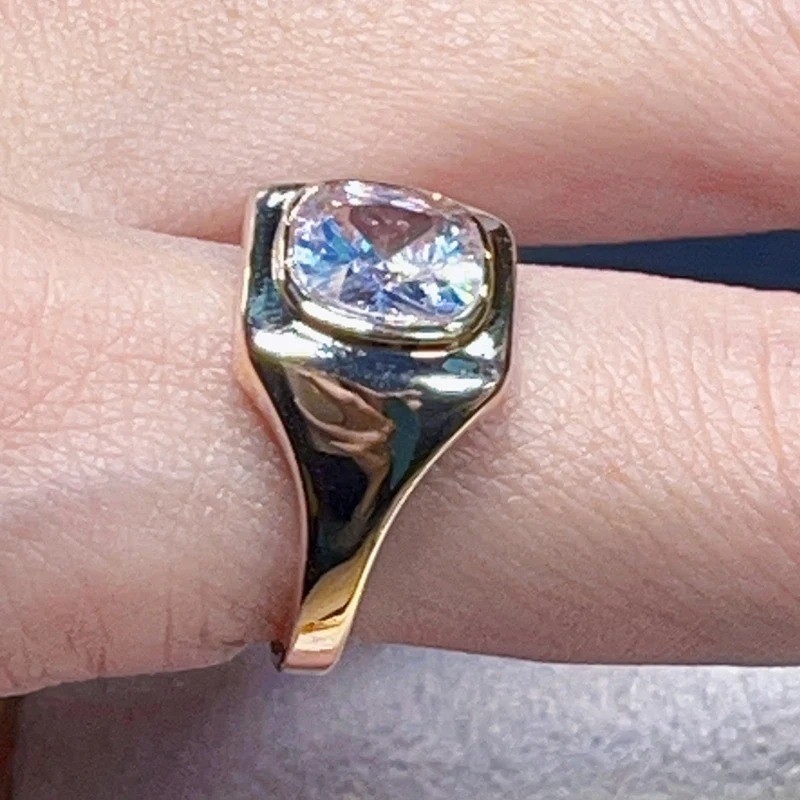 Classic Moissanite Rings 14K Rose Gold Vintage White Moissanite Set for Man and