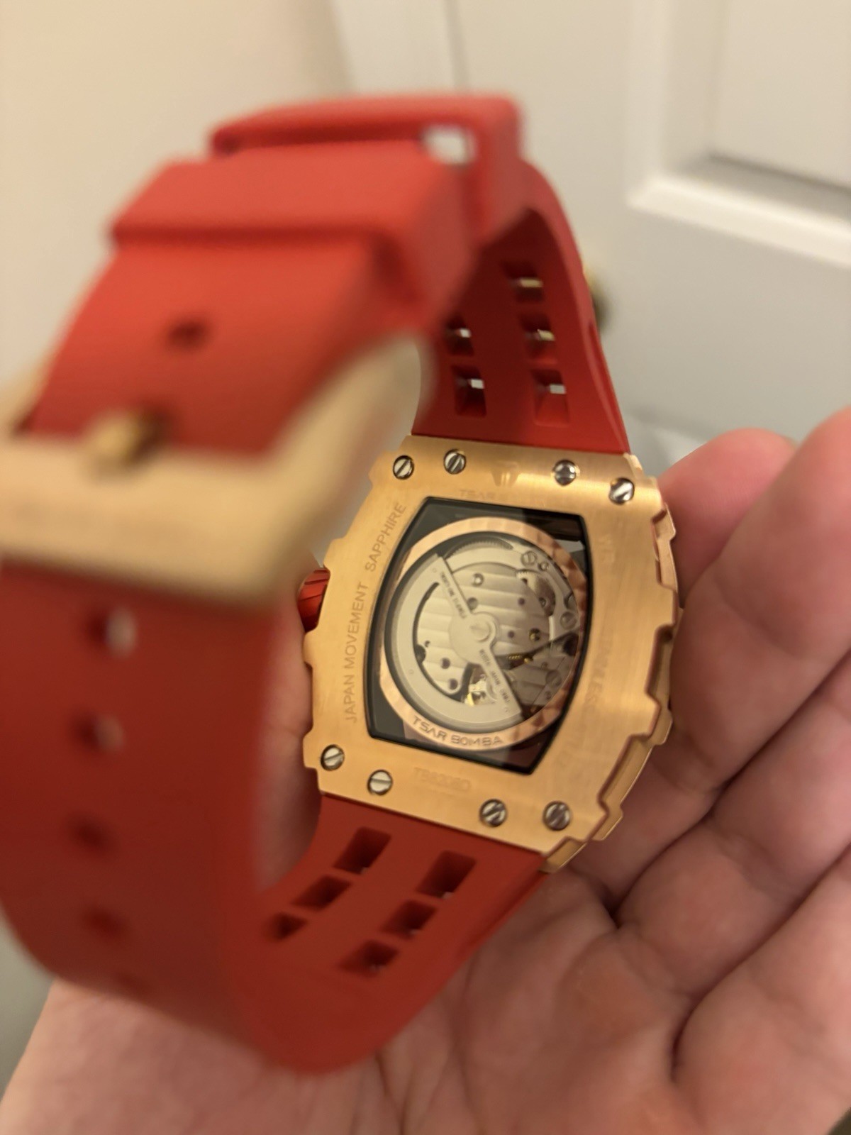 TSAR BOMBA ELEMENTAL TB8208D-07 43mm RED EXCELLENT CONDITION WORN TWICE!