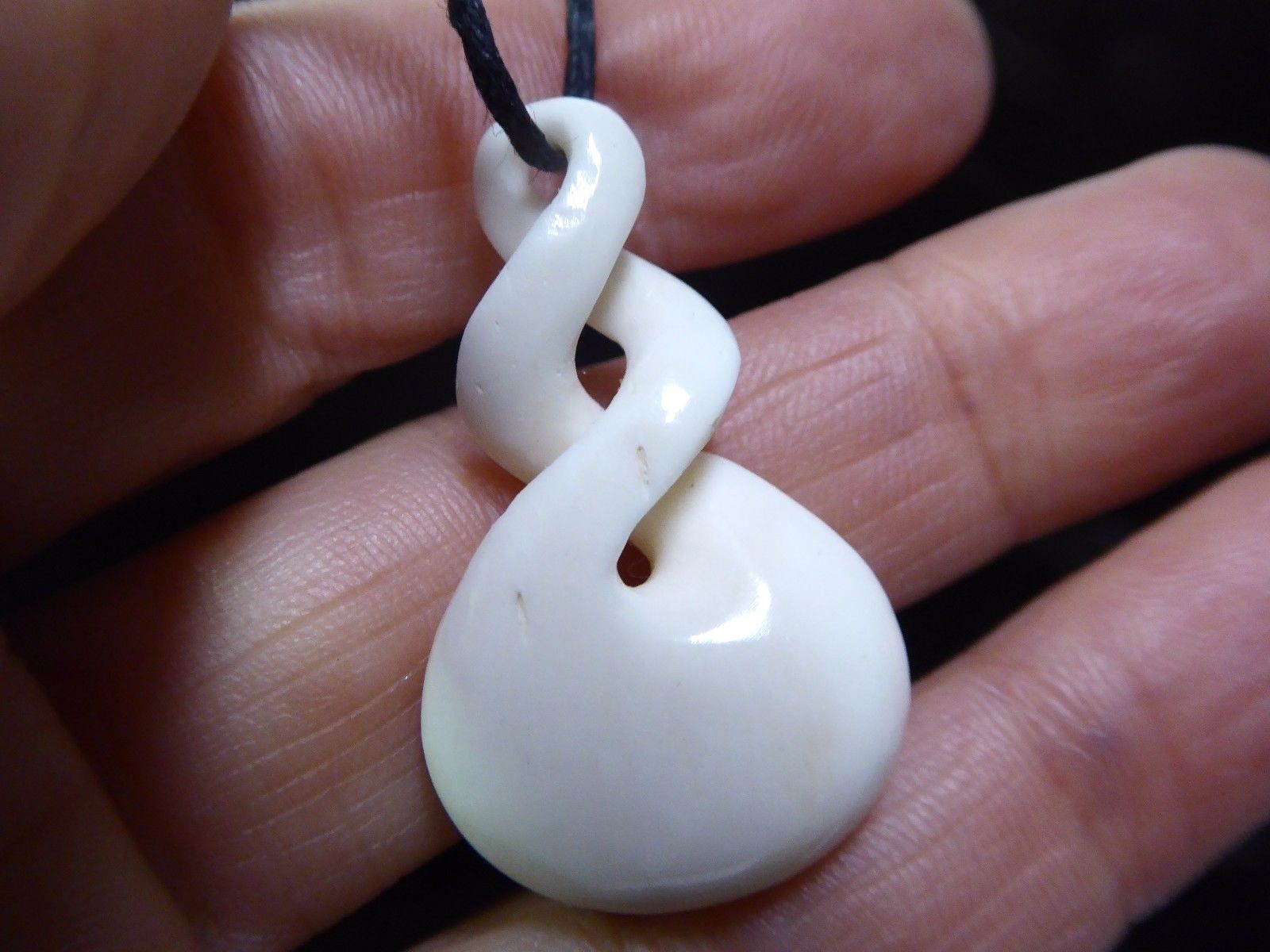 Maori Double Twist Inlaid Paua Shell Water Buffalo Bone Pendant Necklace