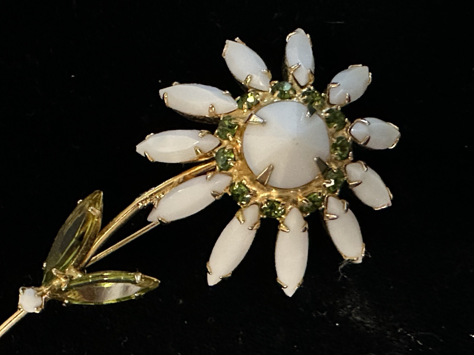 Vintage Juliana? Flower White Milk Glass Gold Tone Brooch Pin Green Rhinestones