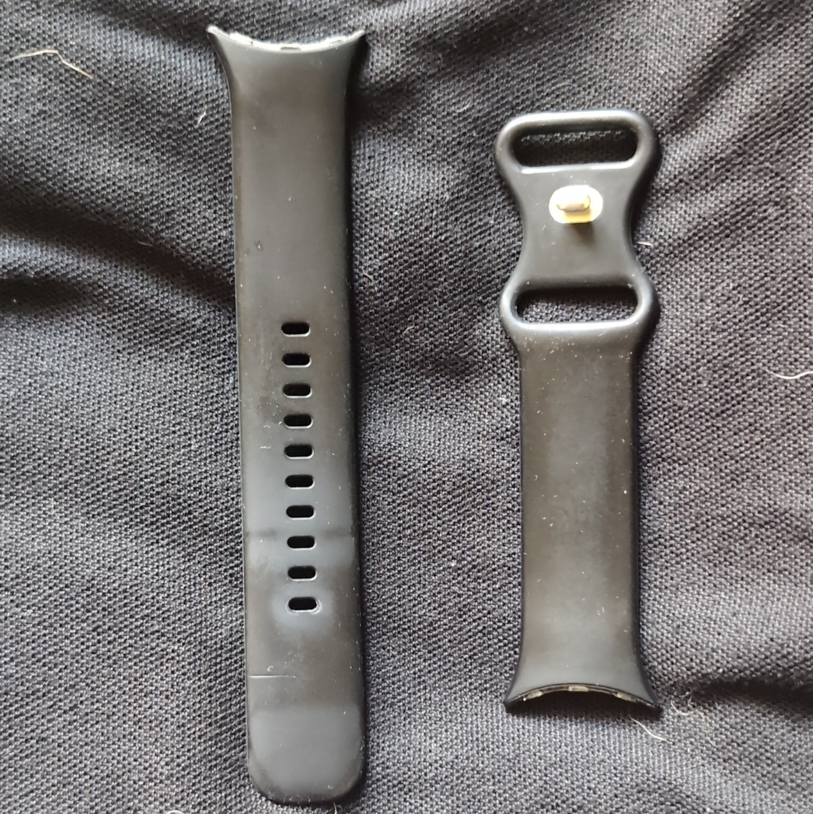 Google pixel watch gen 1 w/ Black Band and charger Charger