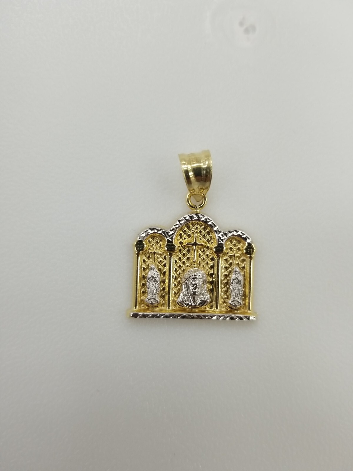 10KT Gold Last supper 2Tone pendant 4mm Bail 100% genuine Gold, New 2.6 grm