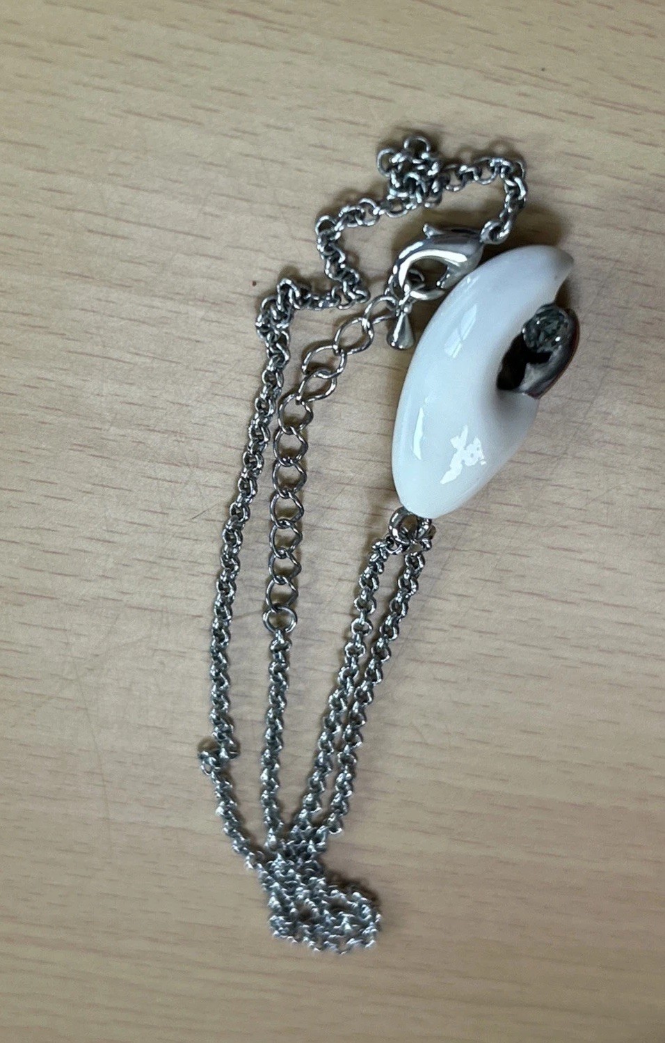 Stunning Vintage Enamel Claw / crystal Pendant 51 cm Chain / Quality item
