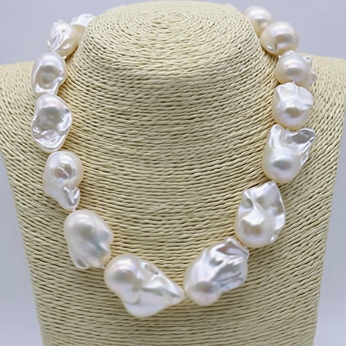 18”HUGE NATURAL GENUINE SOUTH SEA WHITE BAROQUE PEARL NECKLACE