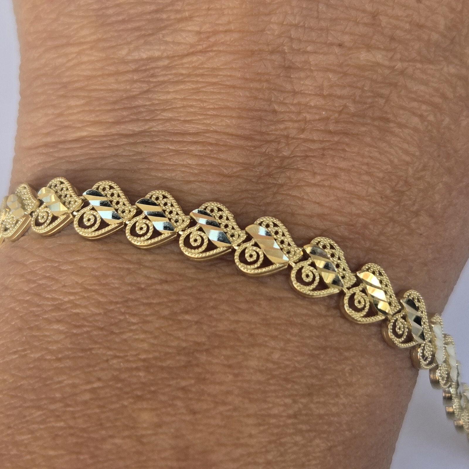 Solid 10k yellow gold hearts Bracelet 8 Inches Long Diamond Cut Large Size