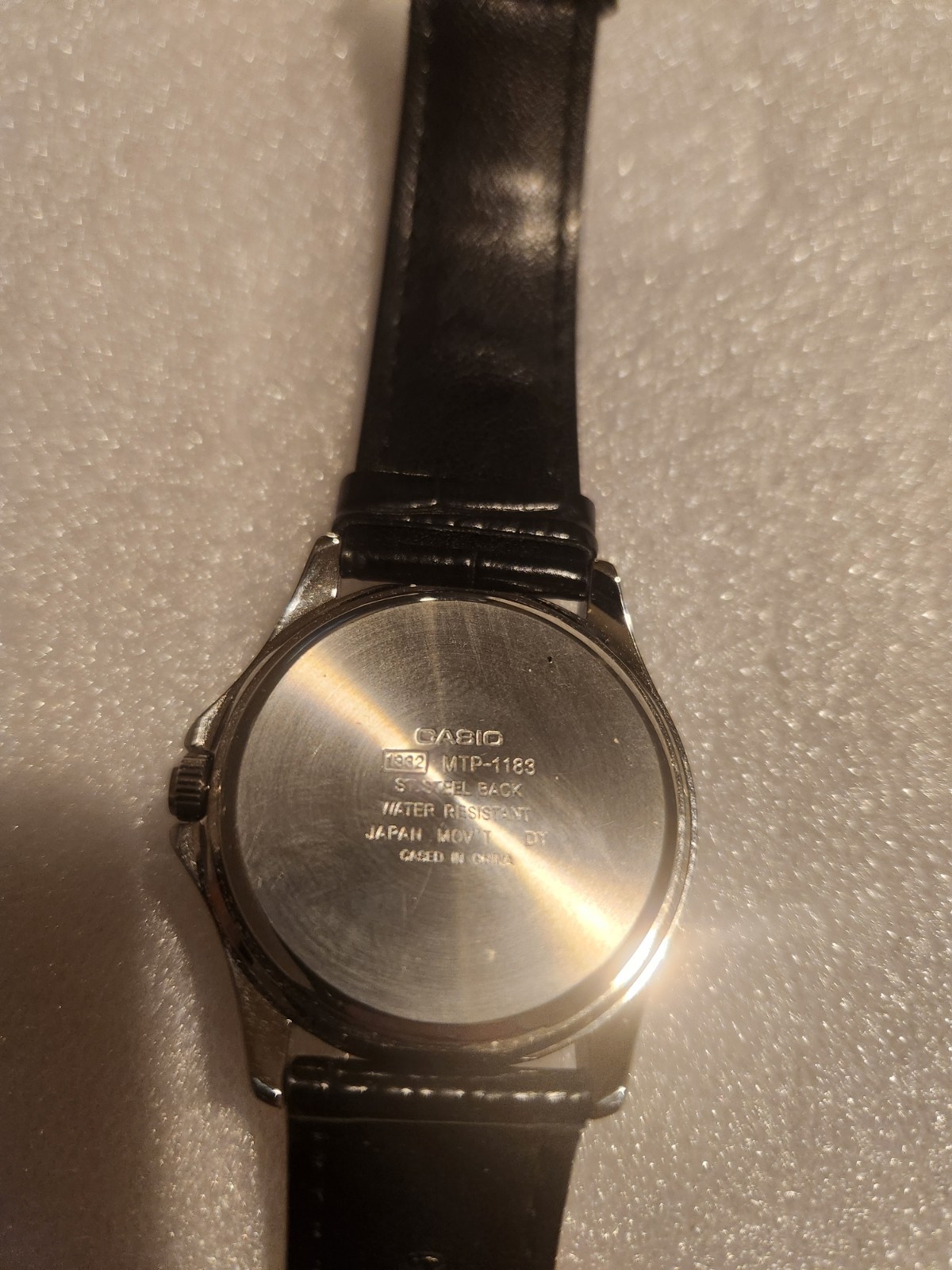 Casio MTP-1183 Men’s Quartz Analog White Dial Date 35mm Steel Black Leather