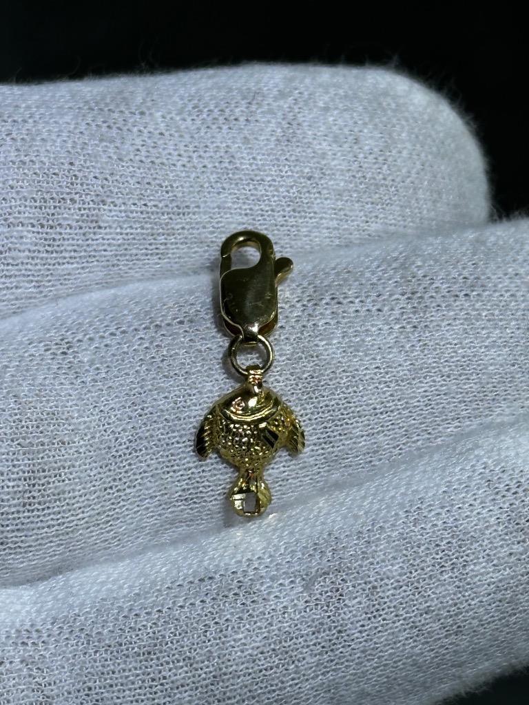 14k Yellow Gold Diamond Cut Design Fish Dangle Charm Pendant With Lobster Lock