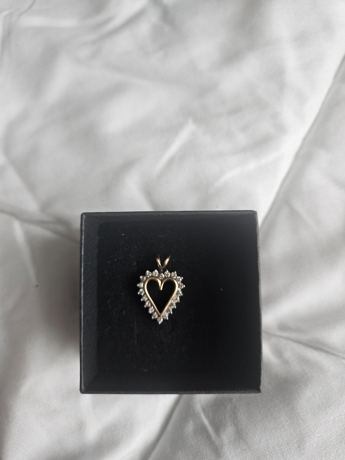 10Kt Yellow Gold 1/2ct Diamond Heart Pendant Necklace Stamped and Tested