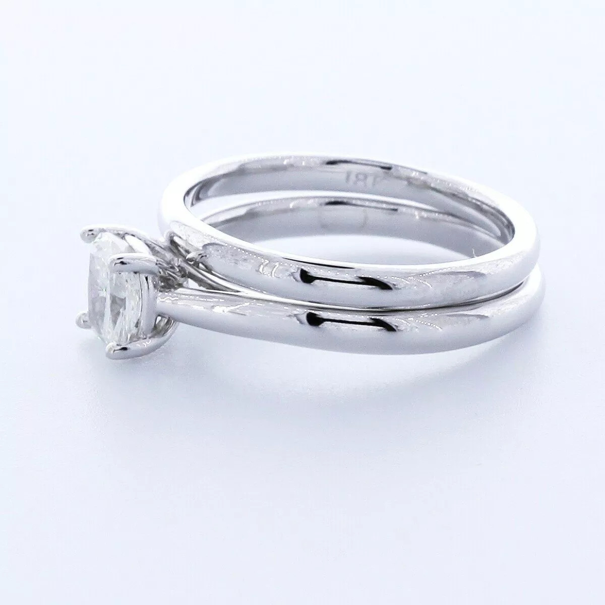 18K Gold Solitaire Engagement Ring Set 1.06 CT Cushion Lab-Grown Diamond G SI1