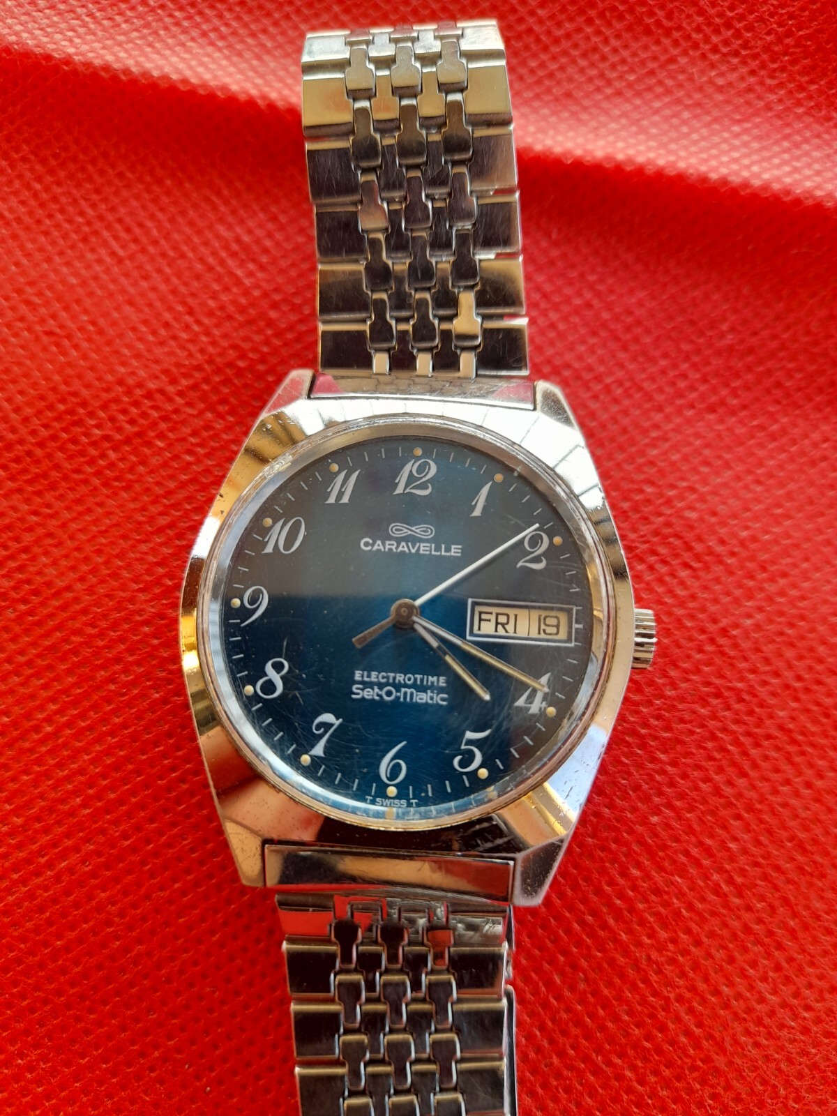 Rare Caravelle Electronic Set-O-Matic Quartz Mens Wrist Watch _2855