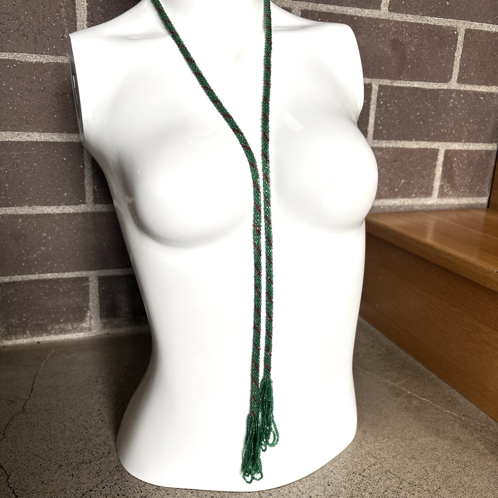 Vintage Art Deco GREEN Seed Bead Flapper Lariat Rope Necklace Tassel 46”