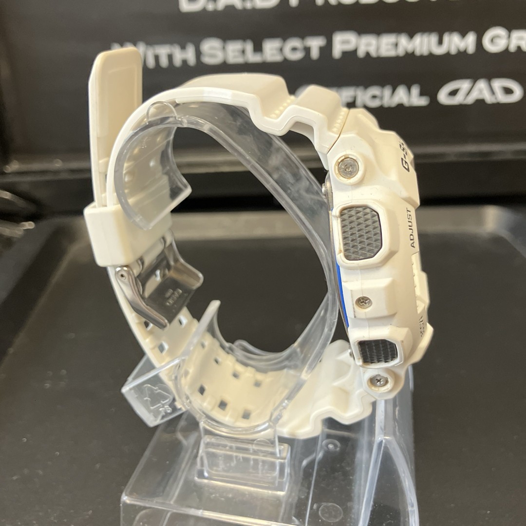 Excellent condition G SHOCK GA 100B White