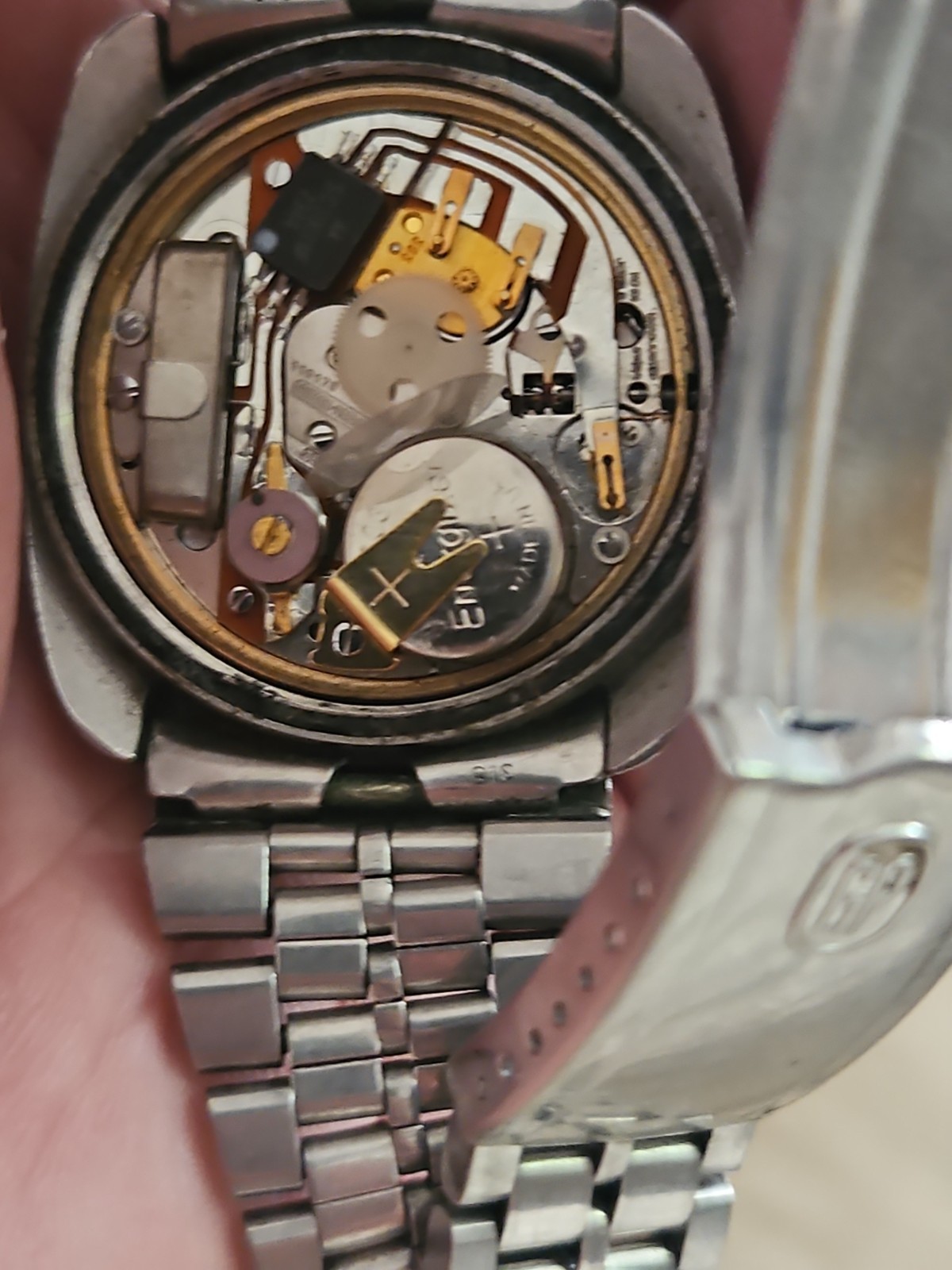 Vintage/Genuine GP Girard Perregaux, W/H Date Quartz Men’s Watch Needs Repair