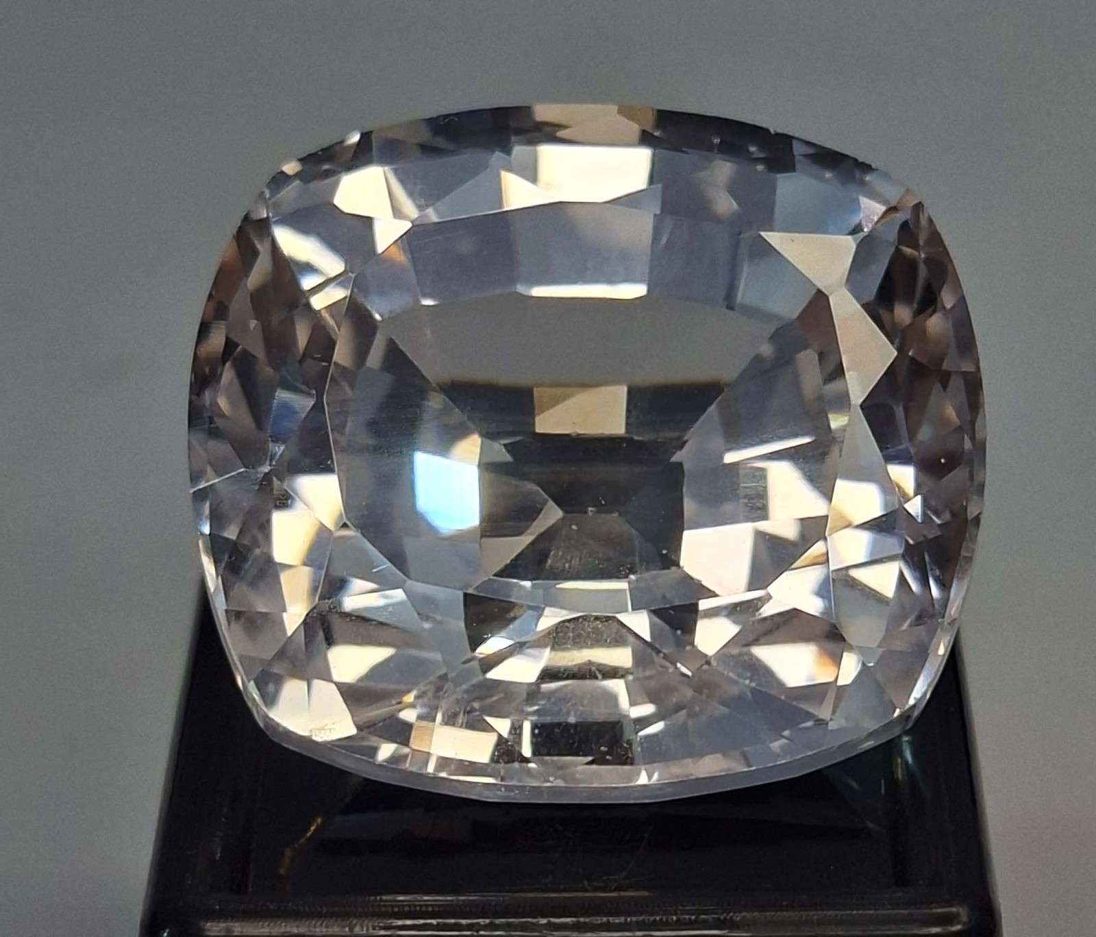 White Sapphire Cushion Cut 125-127 Ct Loose Natural Certified Gemstone RK251