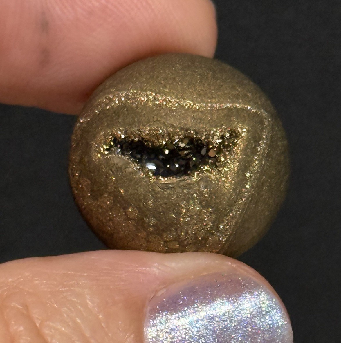19.85×10.3mm Sparkly Golden Coated Round High Dome Agate Druzy Cabochon