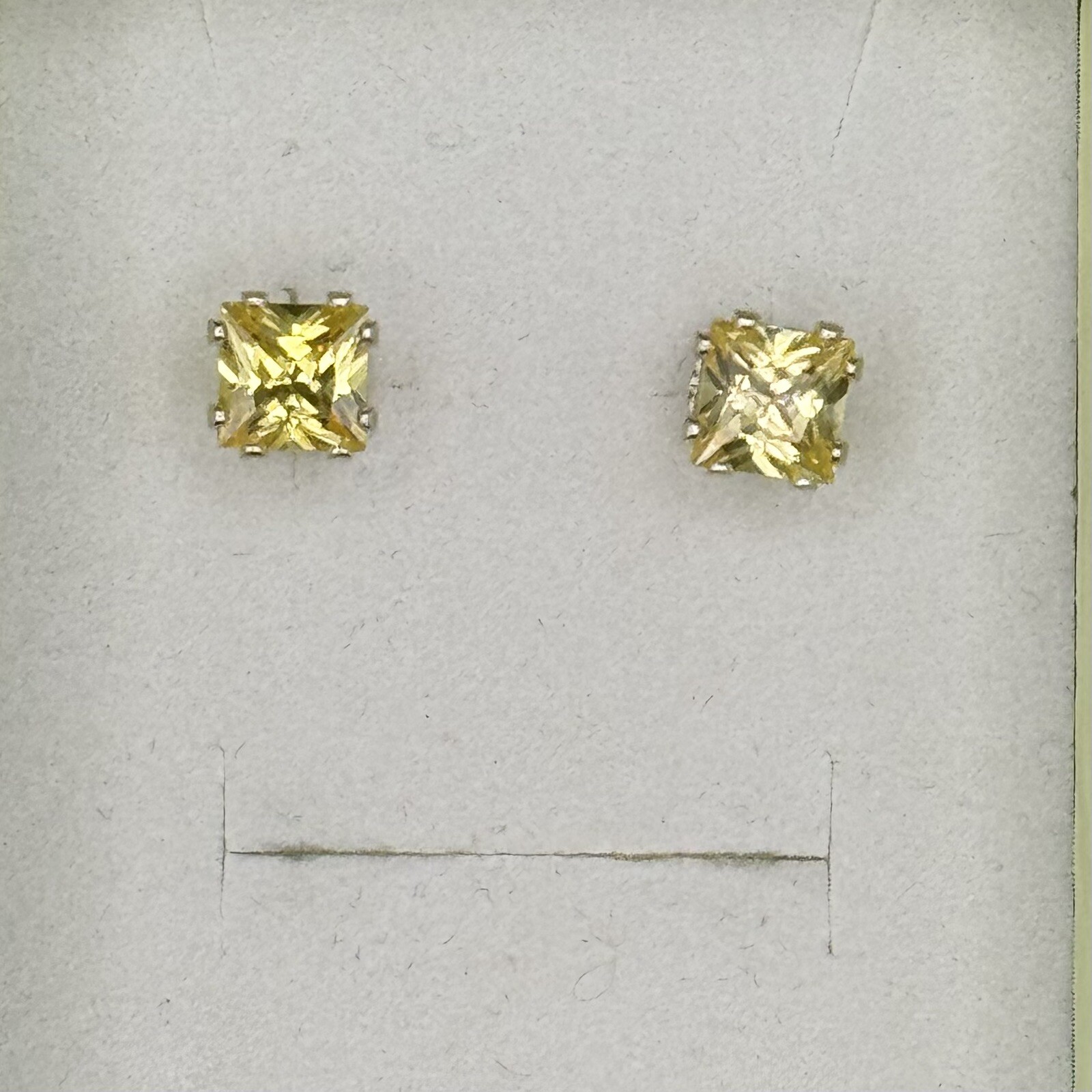 Jonquil (Pale Yellow) 6mm Studs – Made with Swarovski® crystals (#t)