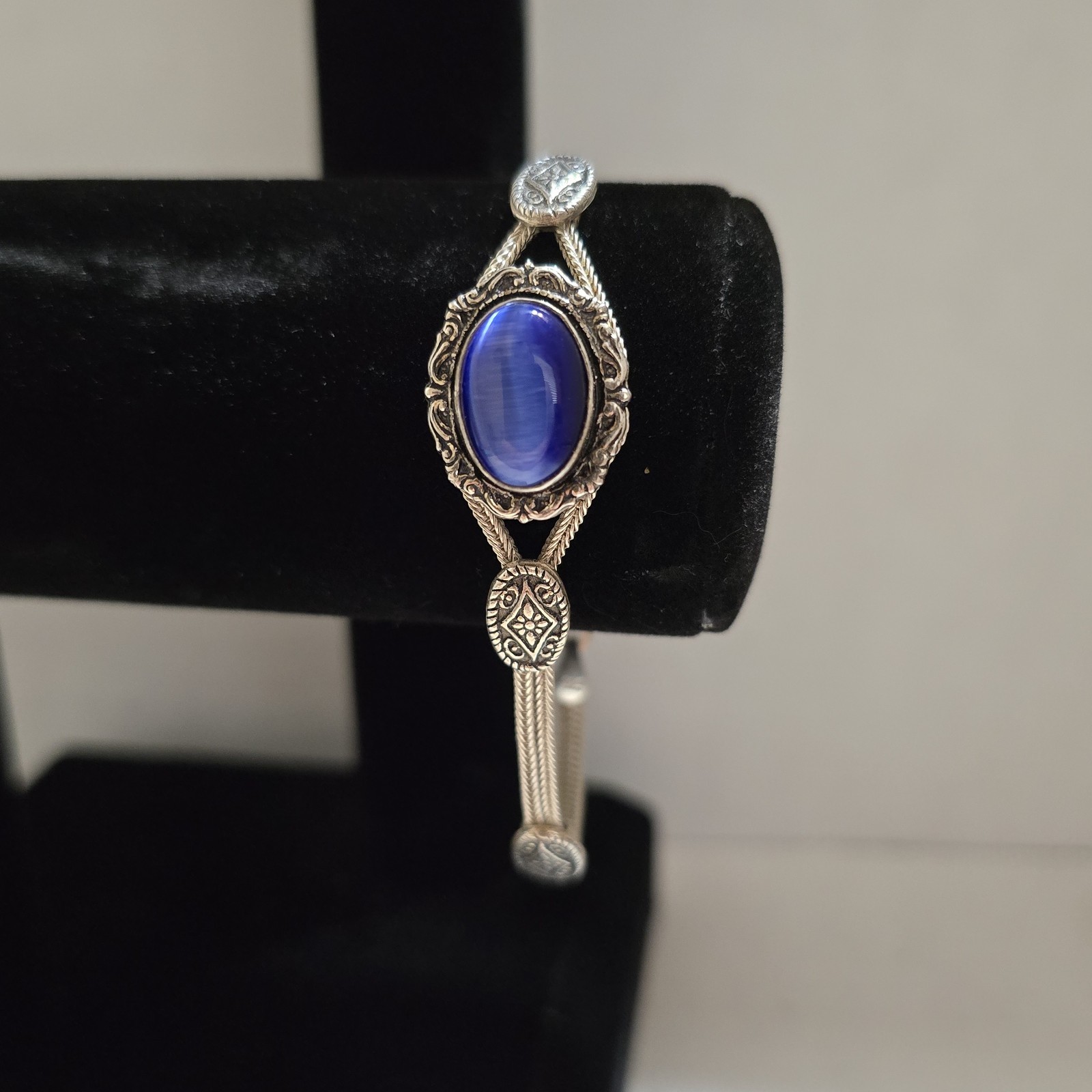Vintage Sterling Silver Double Strand Fox Tail Link Hawk Eye Bracelet 7.25 Inch